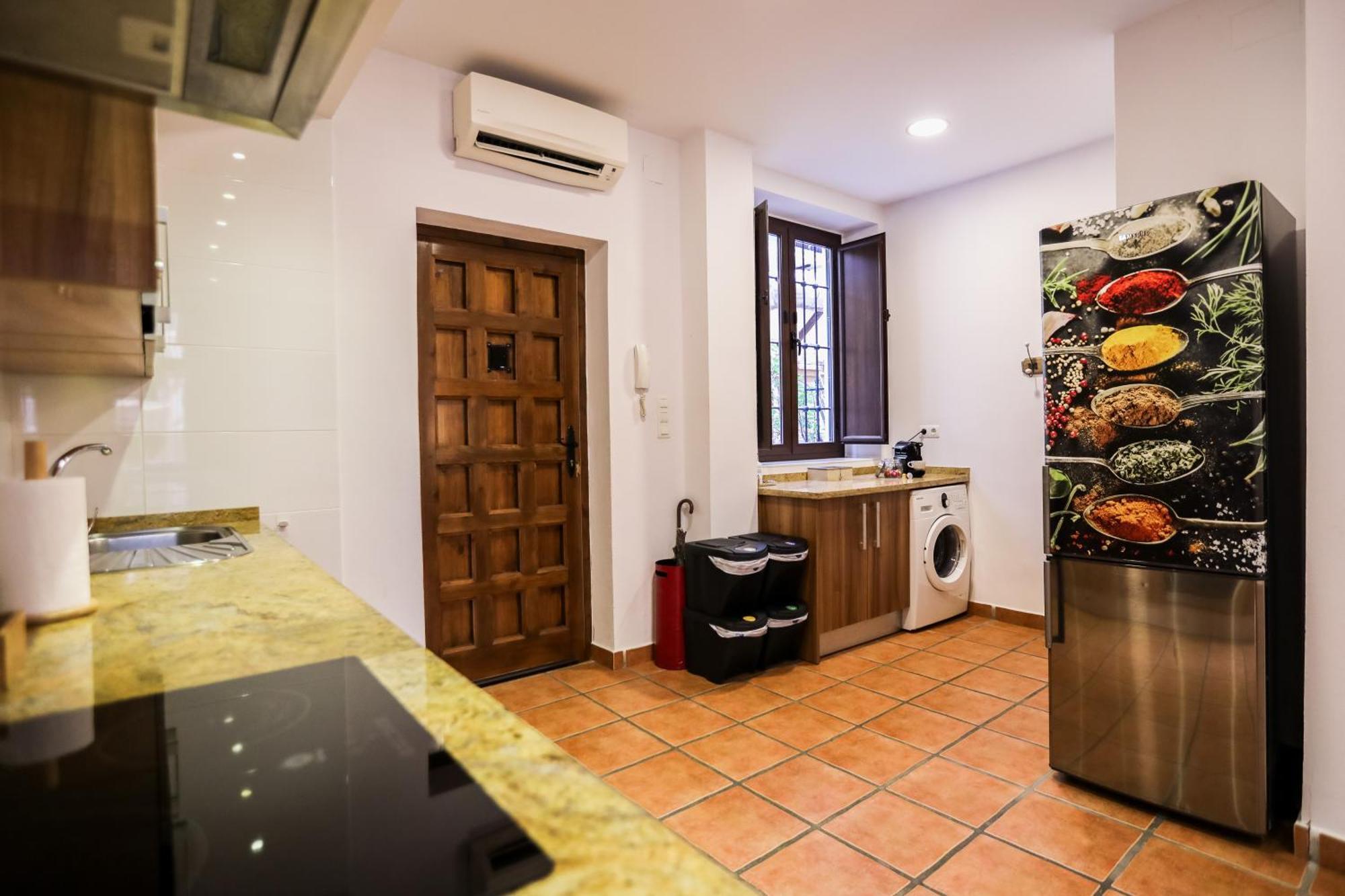 Apartamento Centrico Con Patio Exterior En El Mejor Barrio De Granada El Realejo Экстерьер фото